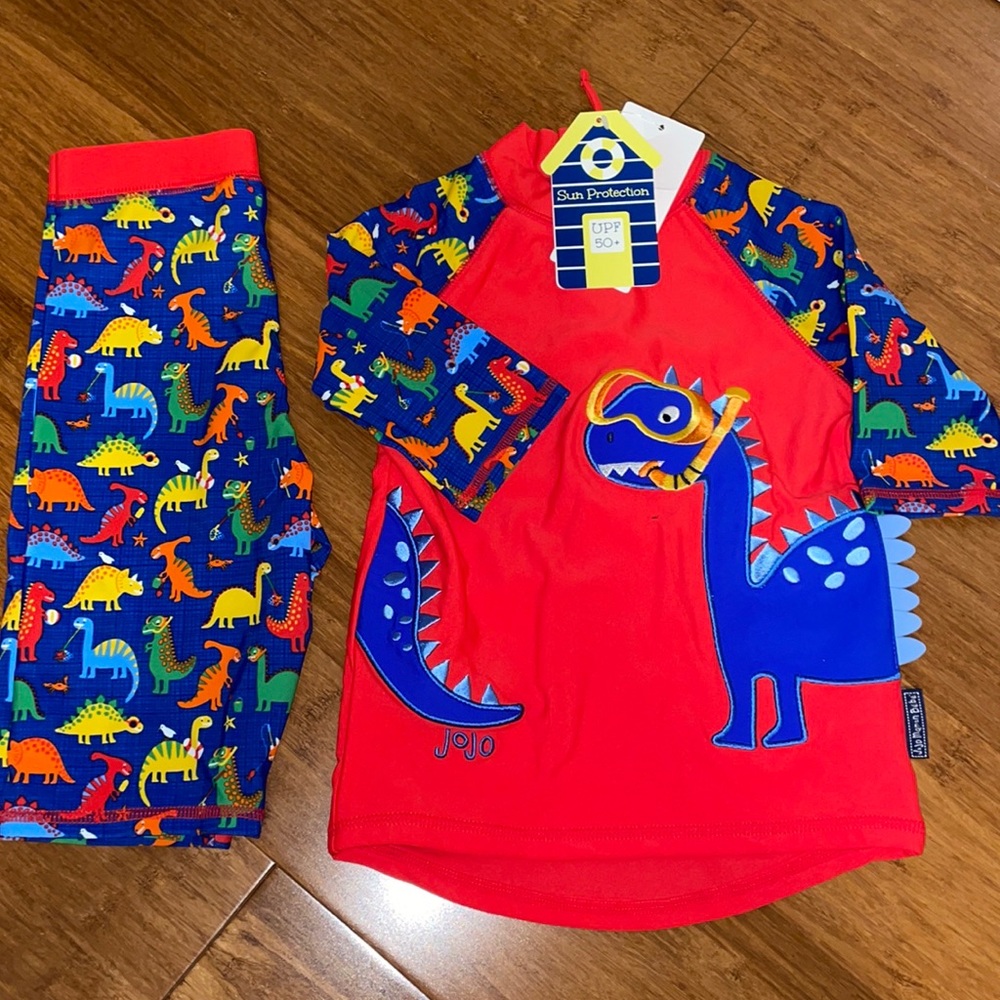 Swim suit for boys. Size 1-2 Yrs never worn.